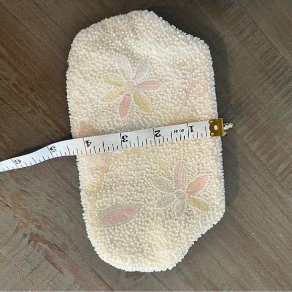 Vintage 1950s Richere Hand Made Floral Beaded Clutch. Hand Made in Japan - Picture 7 of 16
